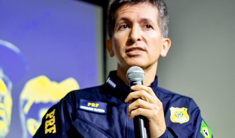 Cerimônia marca posse de novo superintendente da PRF no Paraná