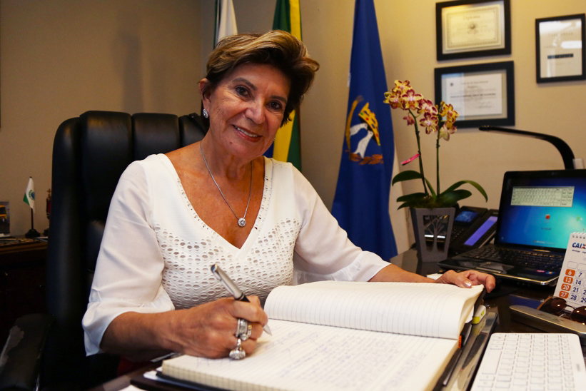 Elizabeth sanciona nova lei do transporte e passagem passa para R$ 4 a partir de segunda-feira