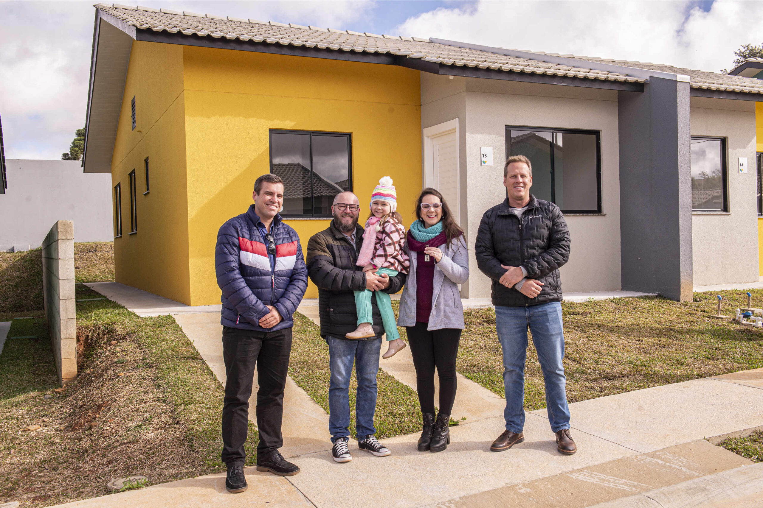 Estado investe R$ 1,8 milhão para apoiar famílias em conjunto de 266 casas em Ponta Grossa