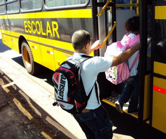Ponta Grossa anula licitação para transporte escolar alvo de cautelar do TCE-PR