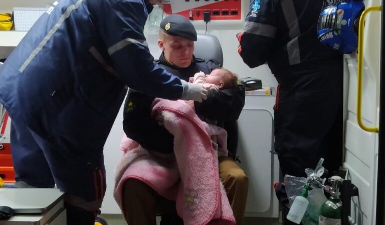 Rápidas intervenções de policiais militares resultam no salvamento de bebês, em diversas localidades do estado
