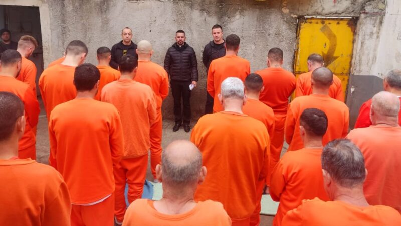 Detentos da unidade prisional de Castro recebem a oportunidade de confissão