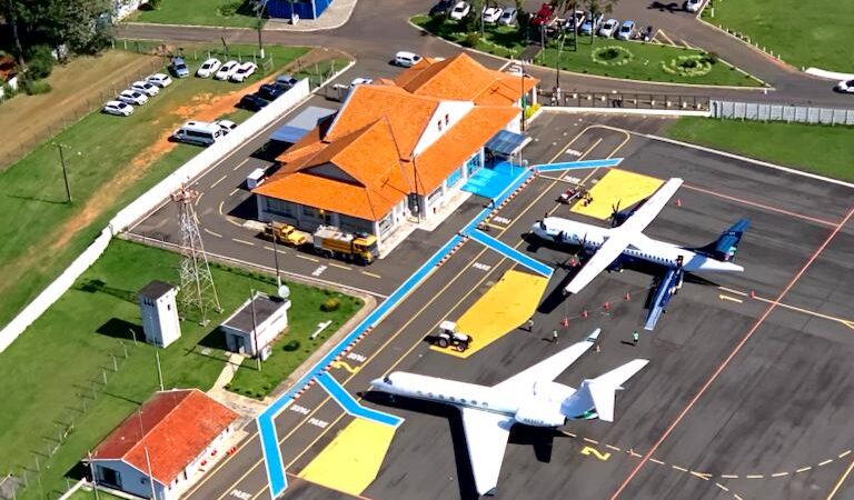 Show aéreo marca bicentenário de Ponta Grossa