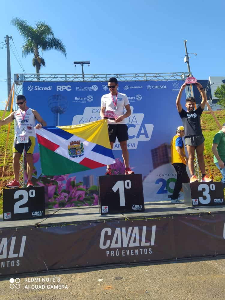 Atletas de Carambeí brilham na 6ª Corrida Rústica Expoflor