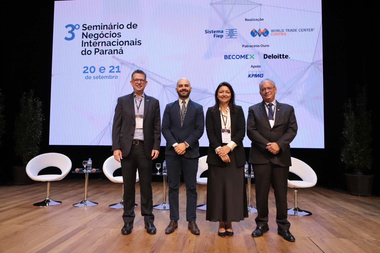 Internacionalização do Paraná é apresentada a empresários em seminário na Fiep