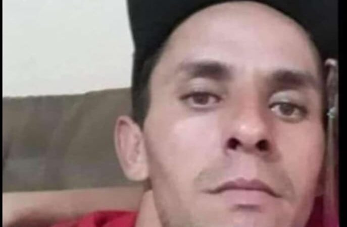 Sepultado em Castro rapaz morto na Vila Jeová