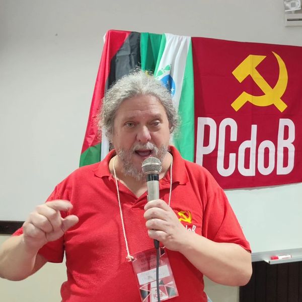 PCdoB reelege o ponta-grossense Elton Baerz para presidir o partido no estado
