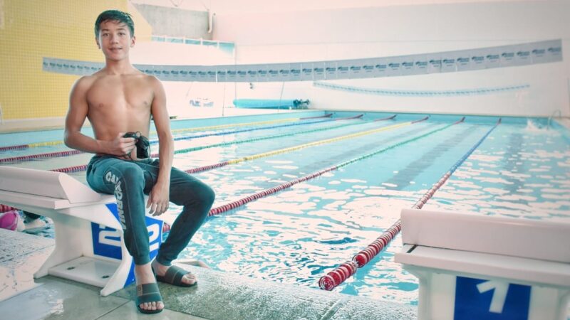 Ponta-grossense defende título brasileiro de natação em novembro