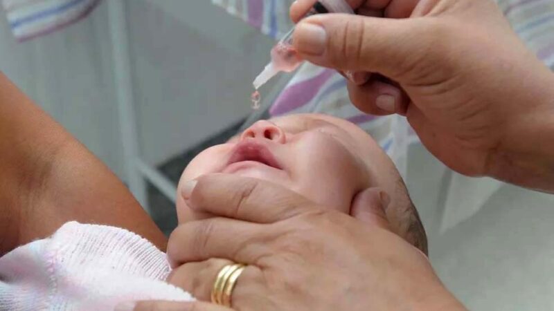 Saúde alerta para importância da vacinação contra a pólio para evitar retorno da doença