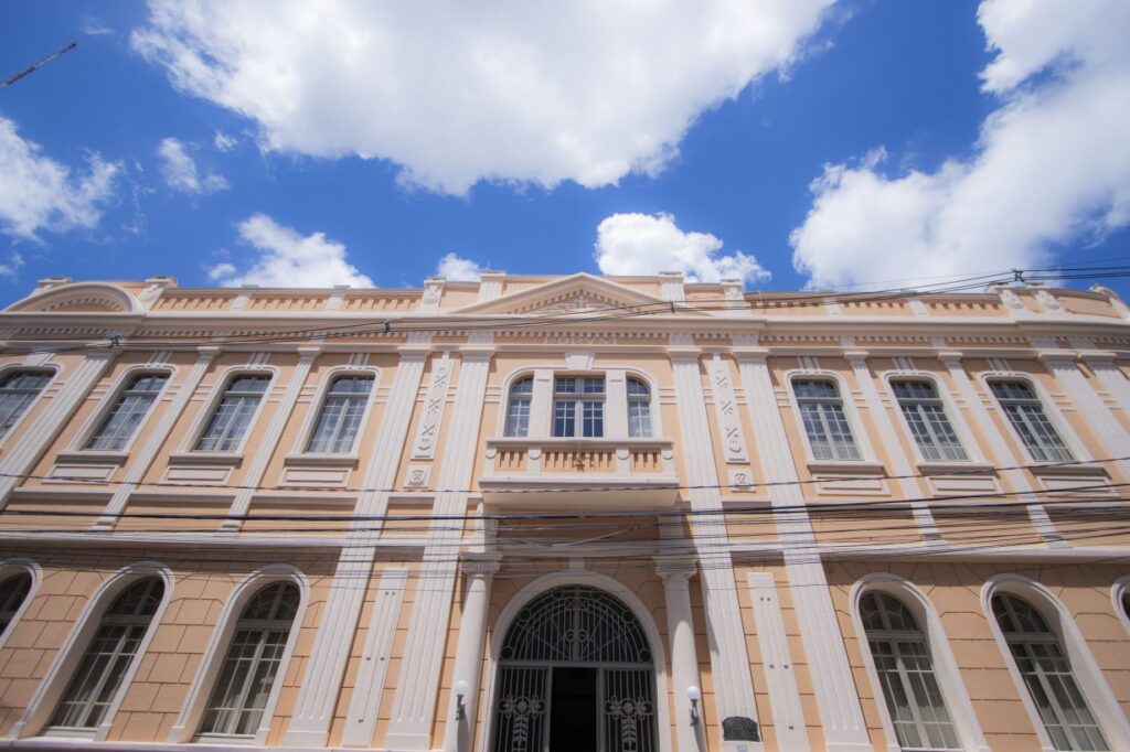 UEPG entrega restauro do prédio histórico do Museu Campos Gerais