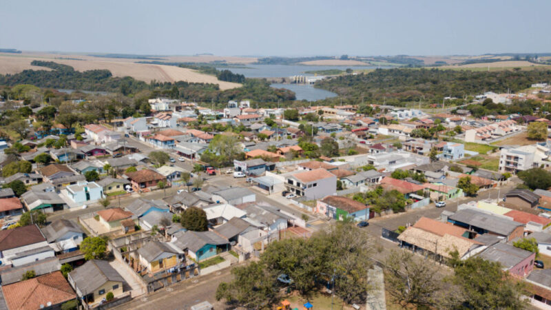Prefeitura de Tibagi apoia regularização fundiária no distrito de Alto do Amparo