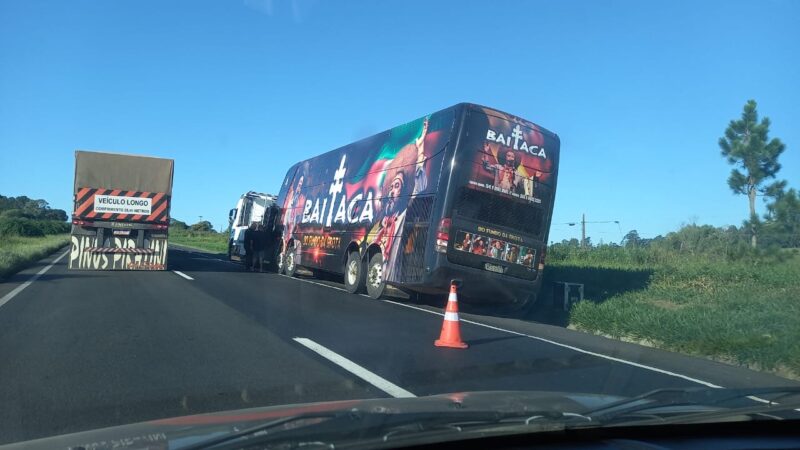 Banda de Baitaca enfrenta contratempo com ônibus em Carambeí