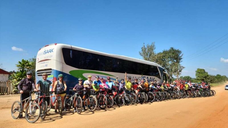 Ciclistas de Curitiba promovem passeio na Castrolanda