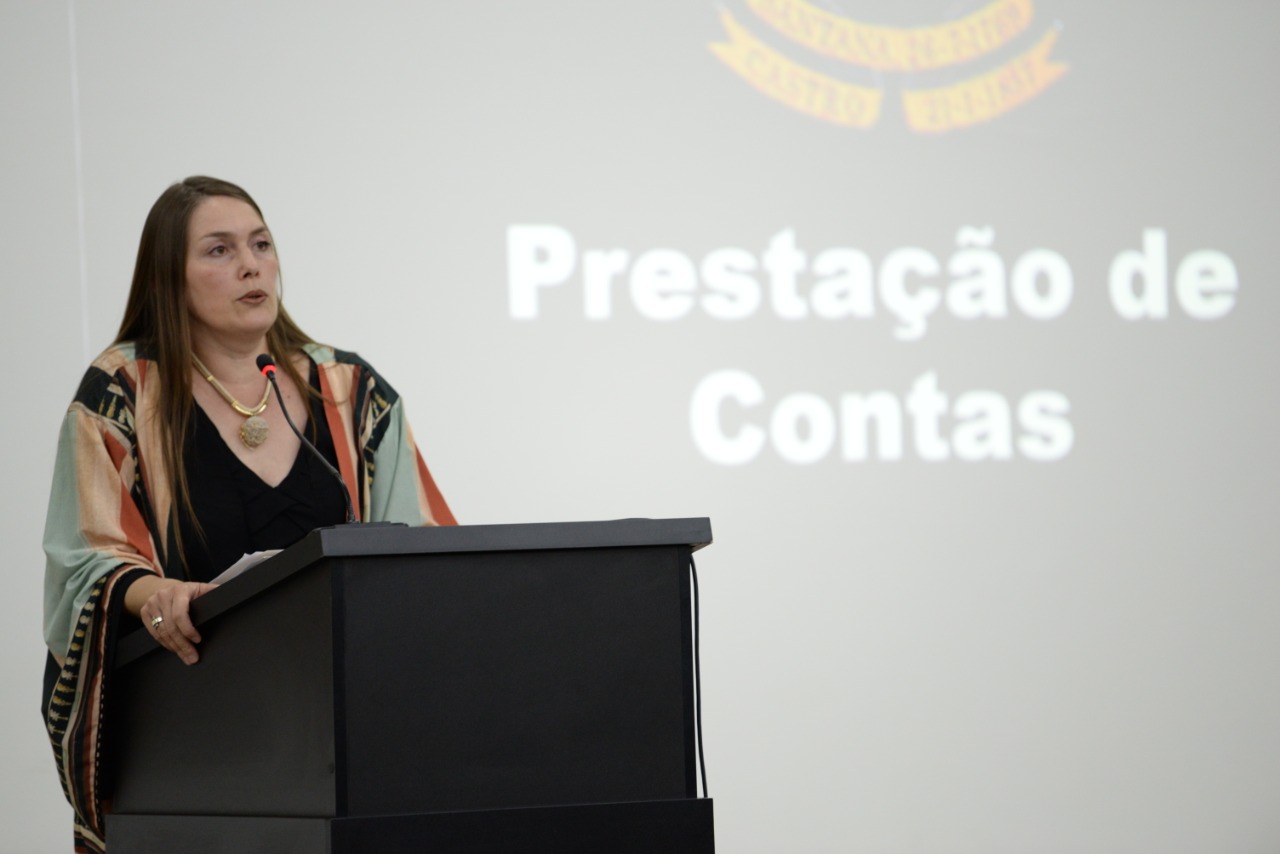 Ex-presidente da Câmara, Fátima Castro, segue internada por causa de uma trombose