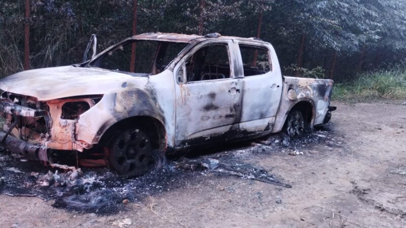 Equipe policial de Ortigueira recupera camionete roubada e incendiada