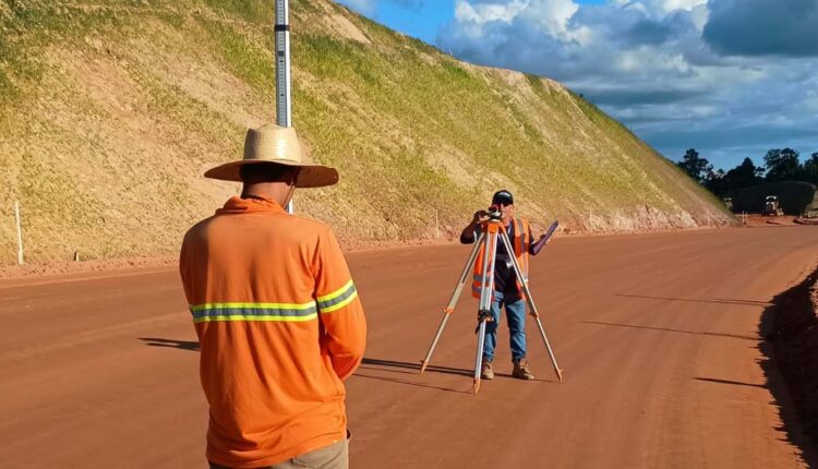 pr-092_pavimentacao_doutor_ulysses_023_-_topografia