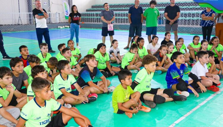 ⚽ Ricardinho em Castro! Hoje nossa cidade recebeu o pentacampeão mundial e embaixador do Projeto (4)